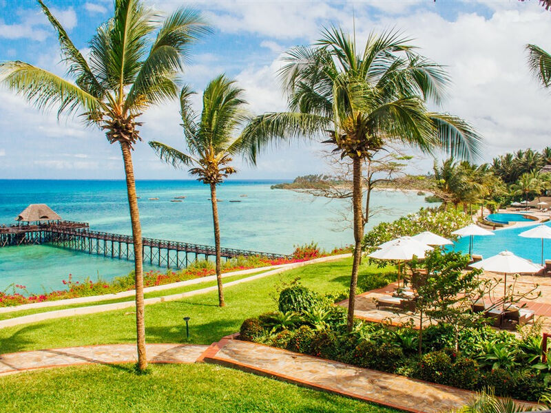 Sea Cliff Resort & Spa
