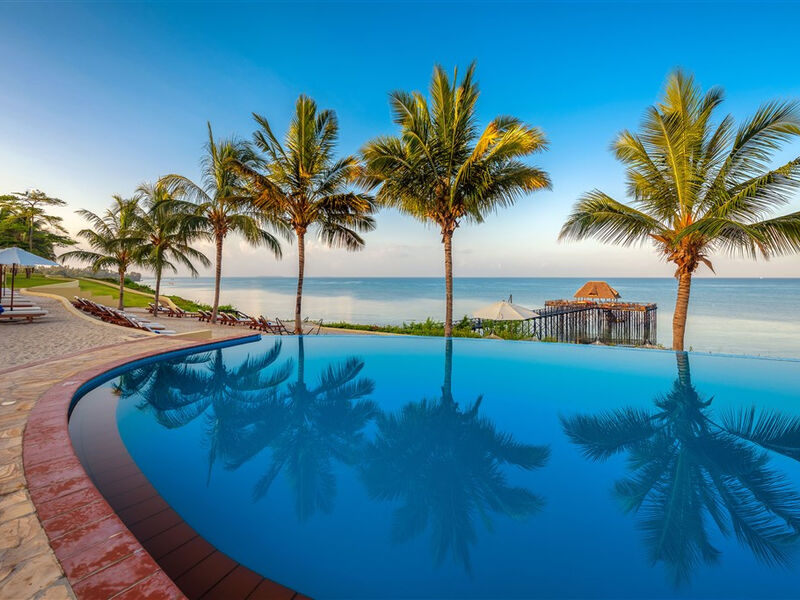 Sea Cliff Resort & Spa