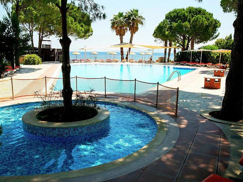 Sea Side Beach Club