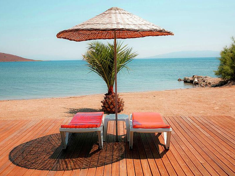 Sea Side Beach Club