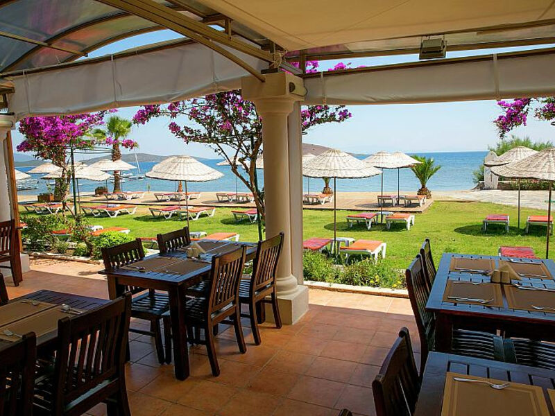 Sea Side Beach Club