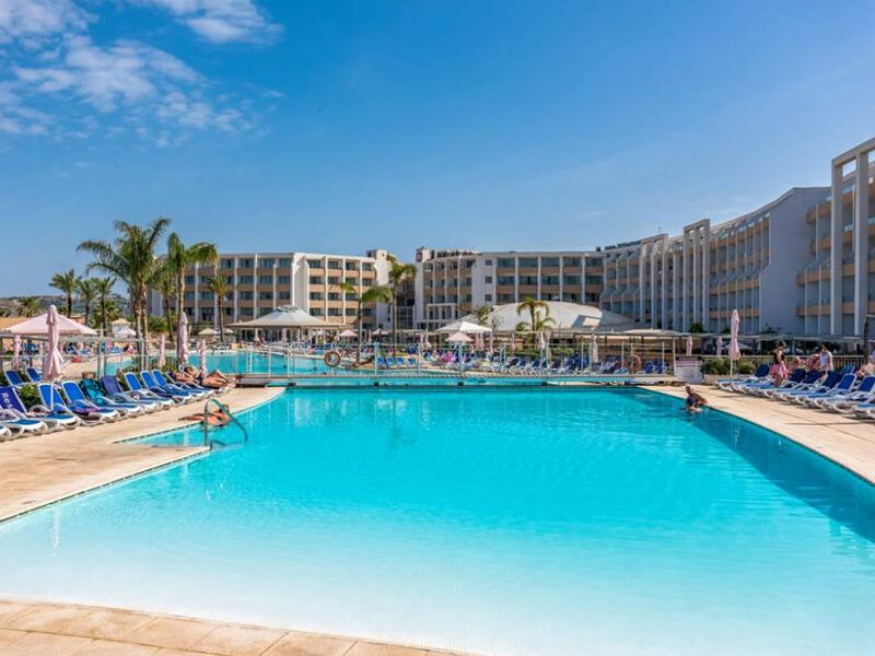 Db Seabank Resort & Spa