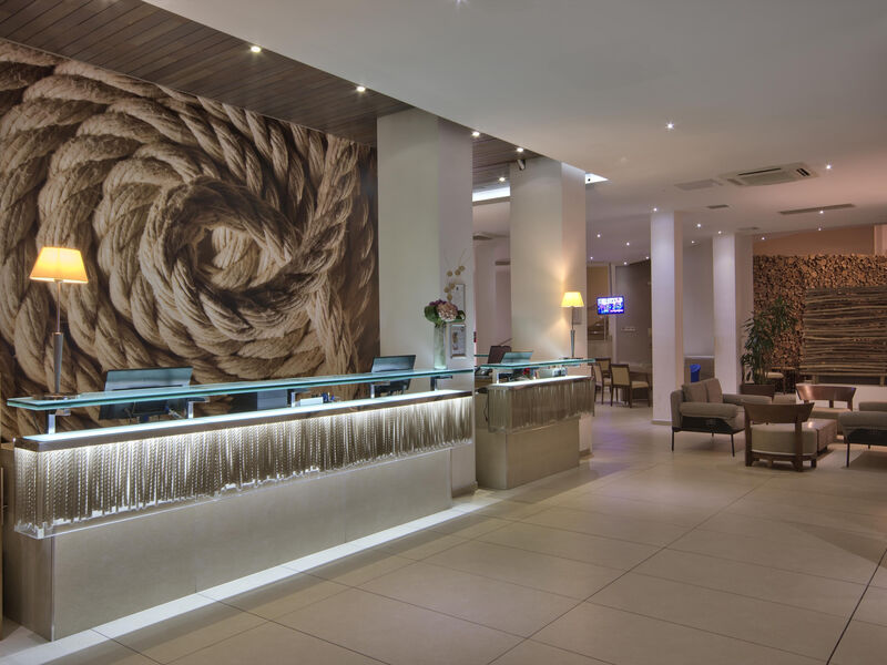 Db Seabank Resort & Spa