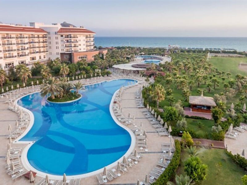 Seadan Sea World Resort & Spa