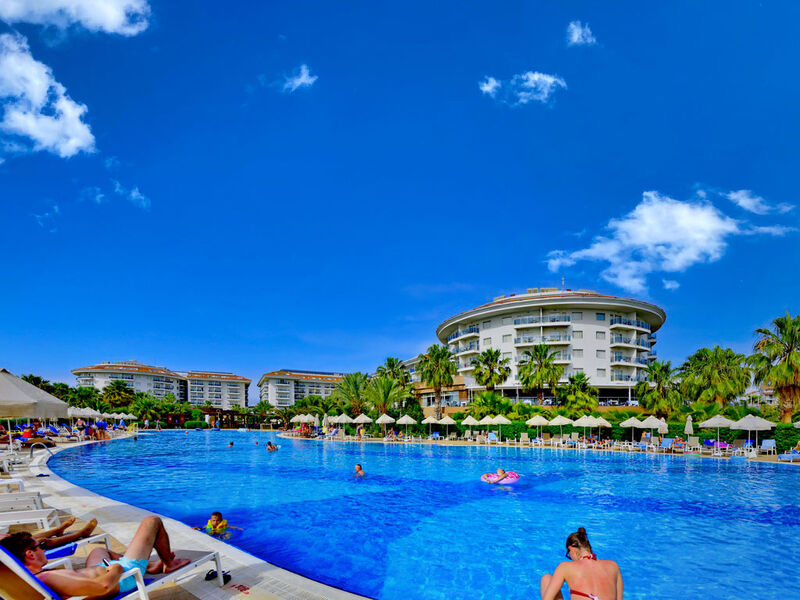 Seaden Sea World Resort & Spa