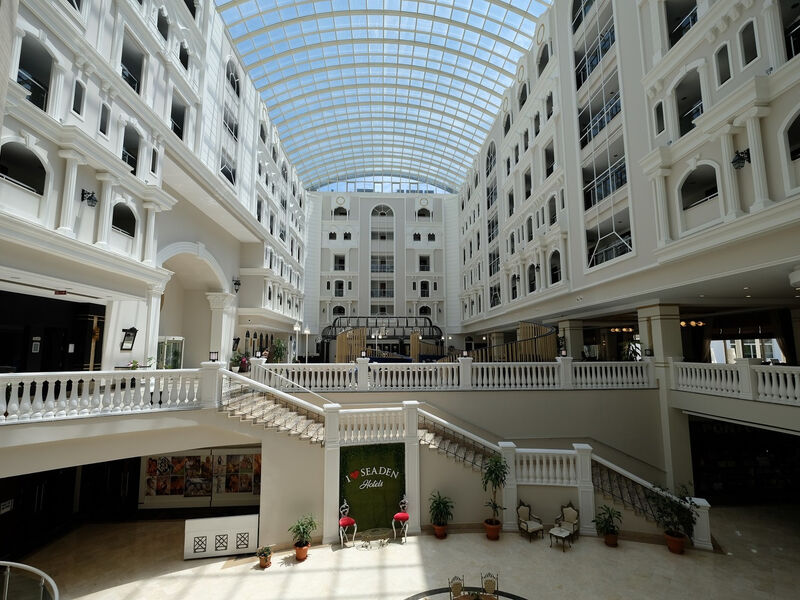 Seaden Sea World Resort & Spa