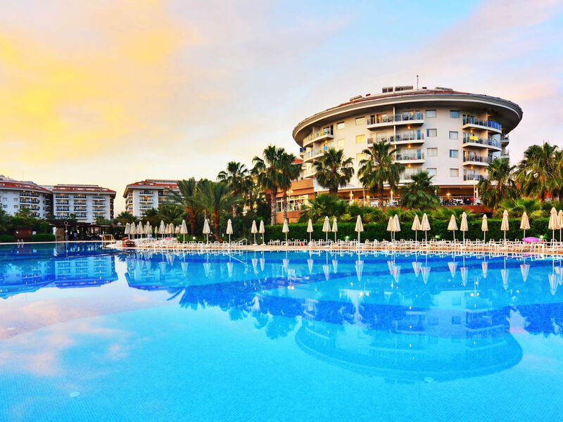 Seaden Sea World Resort Spa