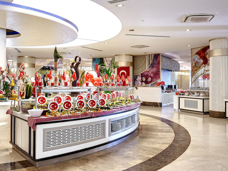 Seaden Sea World Resort & Spa