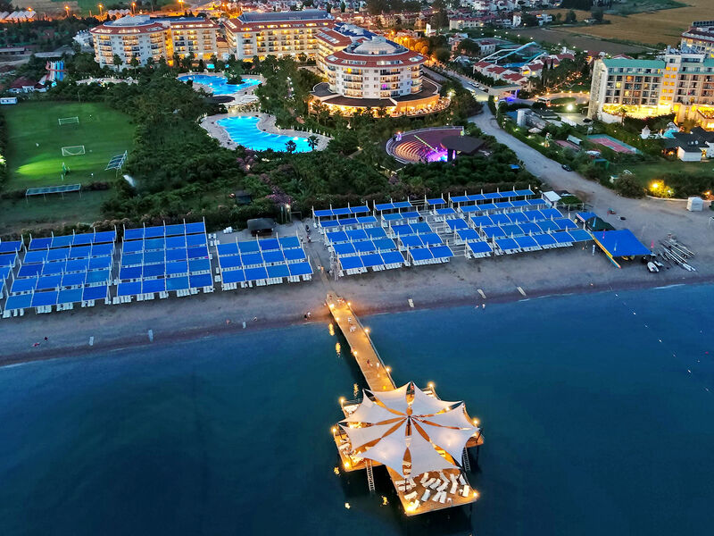 Seaden Sea World Resort & Spa