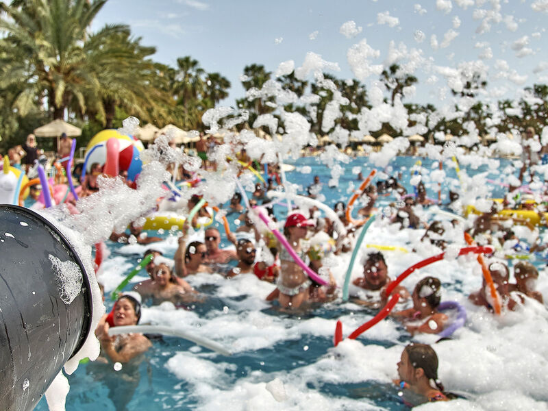 Seaden Sea World Resort & Spa