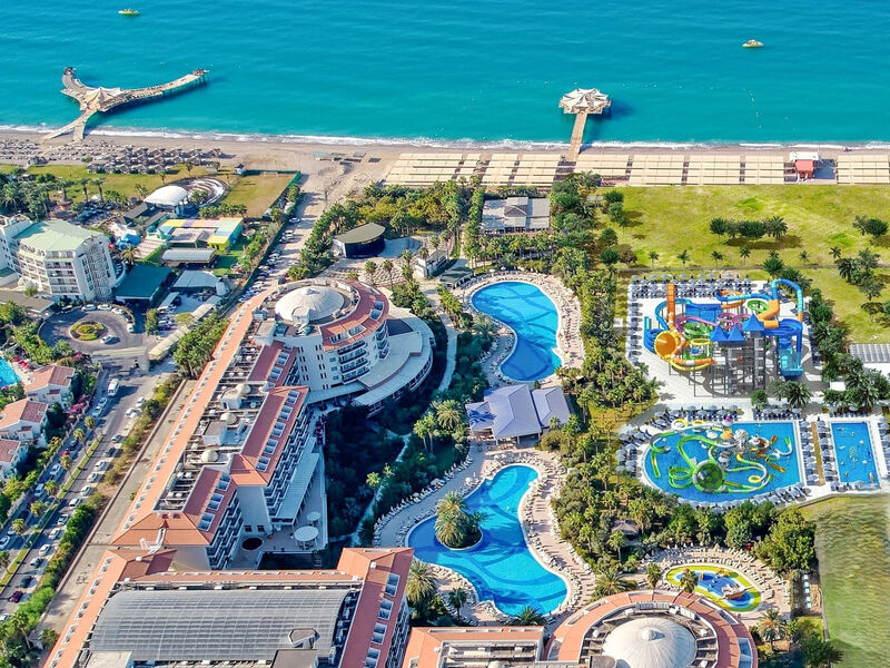 Sea World Resort & Spa