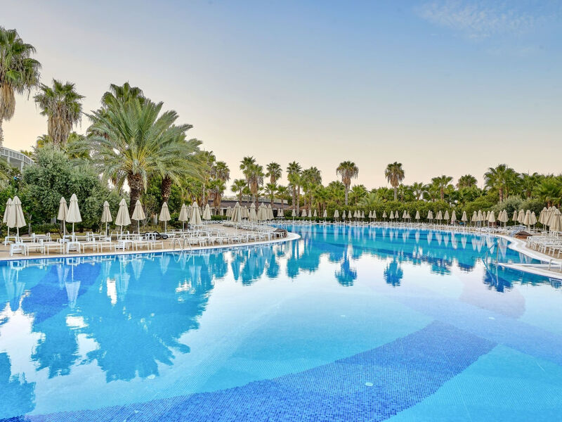 Sea World Resort & Spa