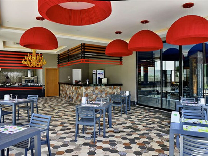 Seaden Valentine Resort & Spa