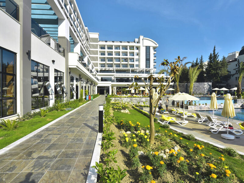 Seaden Valentine Resort & Spa