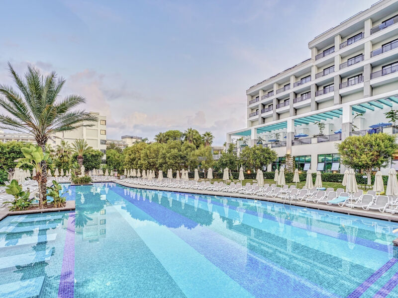 Seaden Valentine Resort & Spa