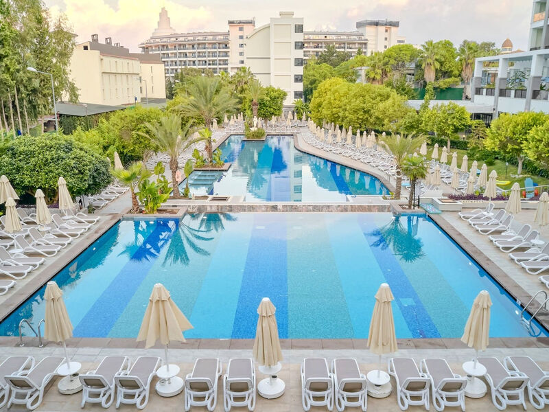 Seaden Valentine Resort & Spa