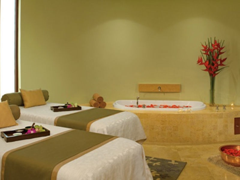 Secrets Playa Mujeres Golf & Spa Resort