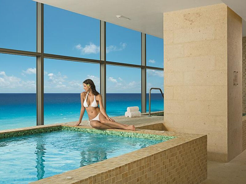 Secrets The Vine Riviera Cancún