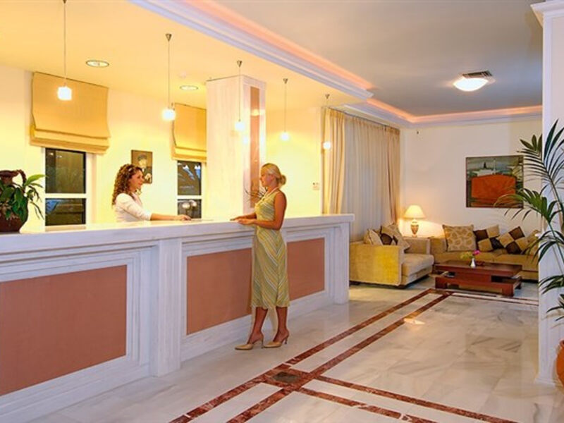 Selini Suites