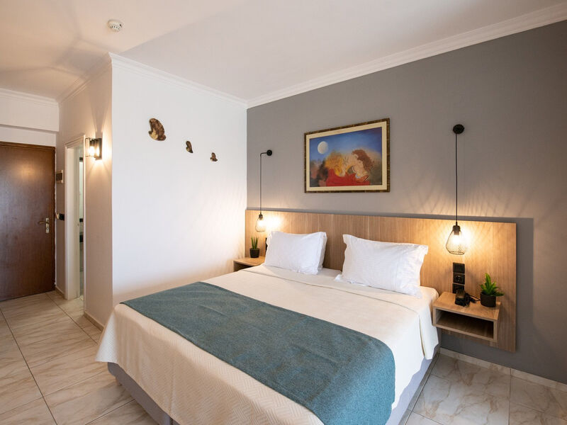 Selini Suites