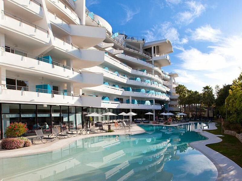Senator Banús Spa