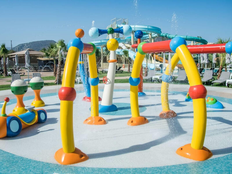 Senseana Sea Side Resort & Aquadventure
