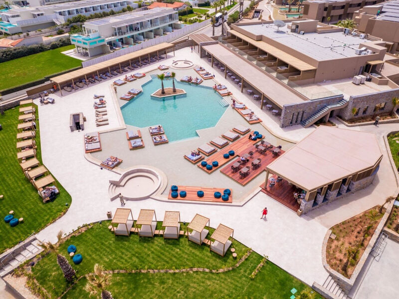 Senseana Sea Side Resort & Aquadventure