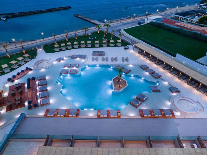 Senseana Sea Side Resort & Aquadventure