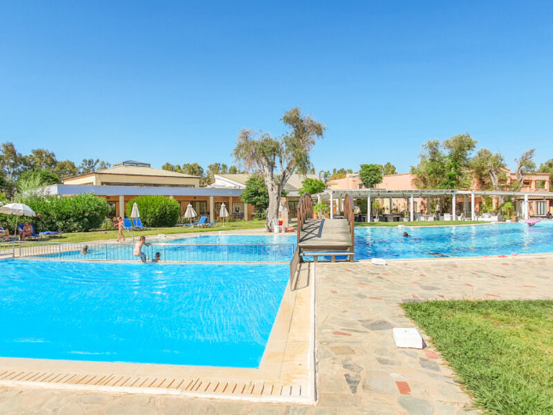 Apollo Palace