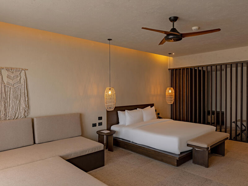 Sentido Naga Bay