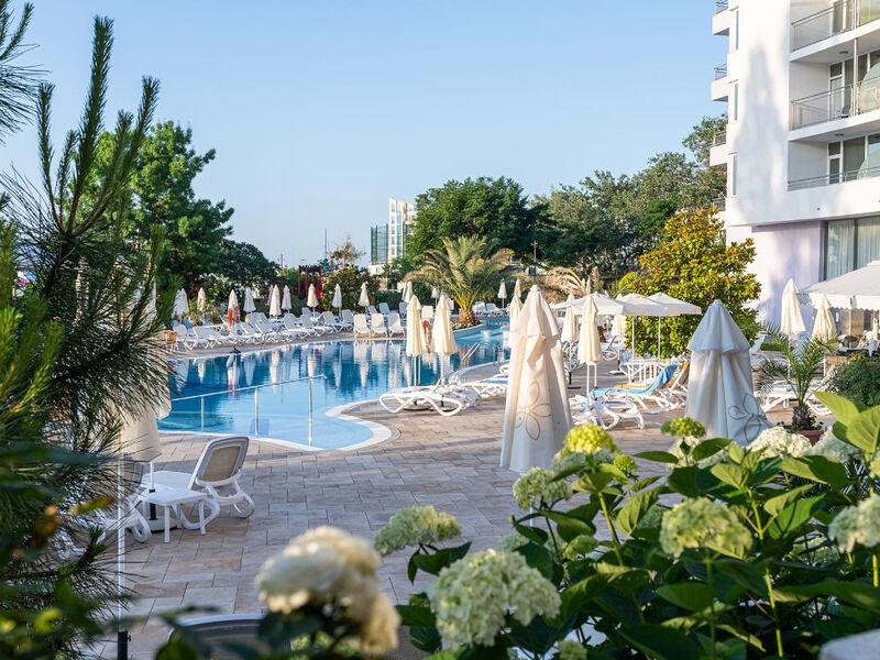 Sentido Neptun Beach