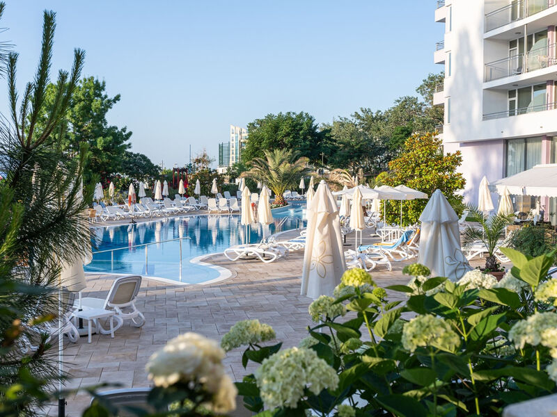 Sentido Neptun Beach