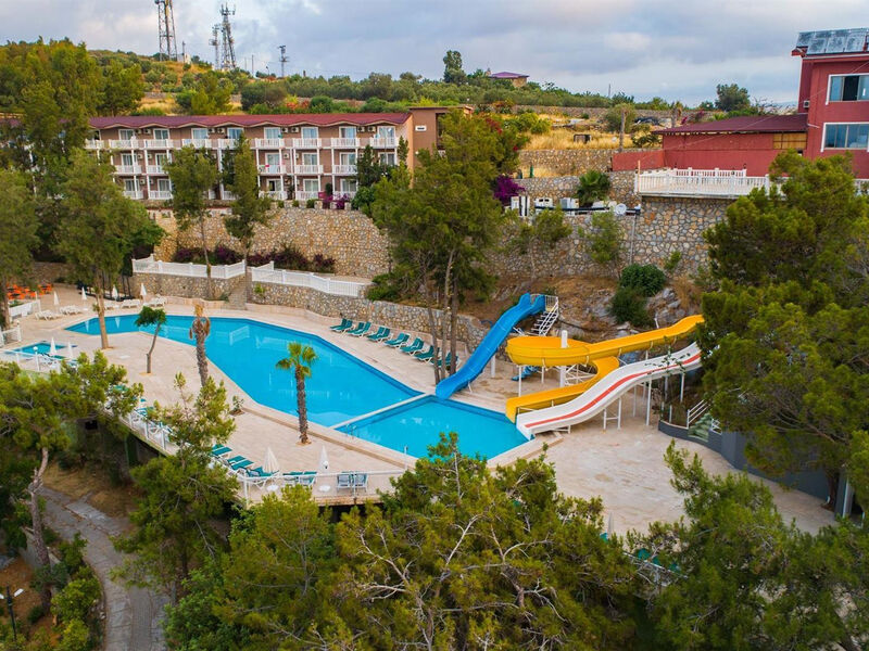 Senza Garden Holiday Club