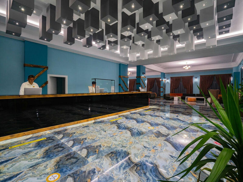 Senza Garden Holiday Club