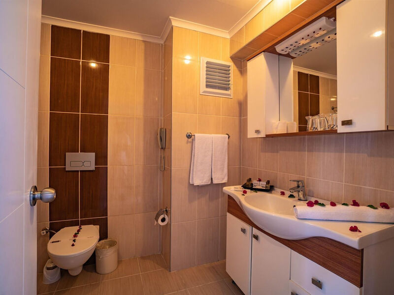 Senza Garden Holiday Club