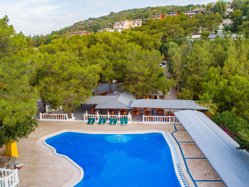 Senza Garden Holiday Club