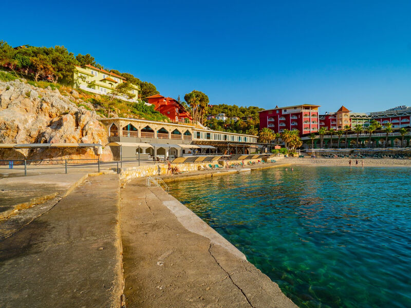 Senza Garden Holiday Club