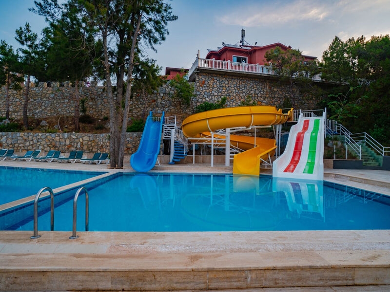 Senza Garden Holiday Club