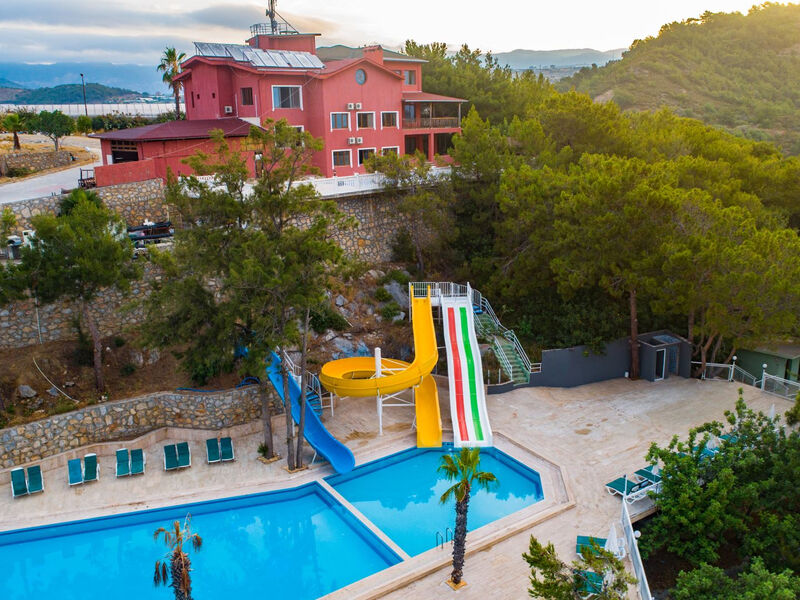 Senza Garden Holiday Club
