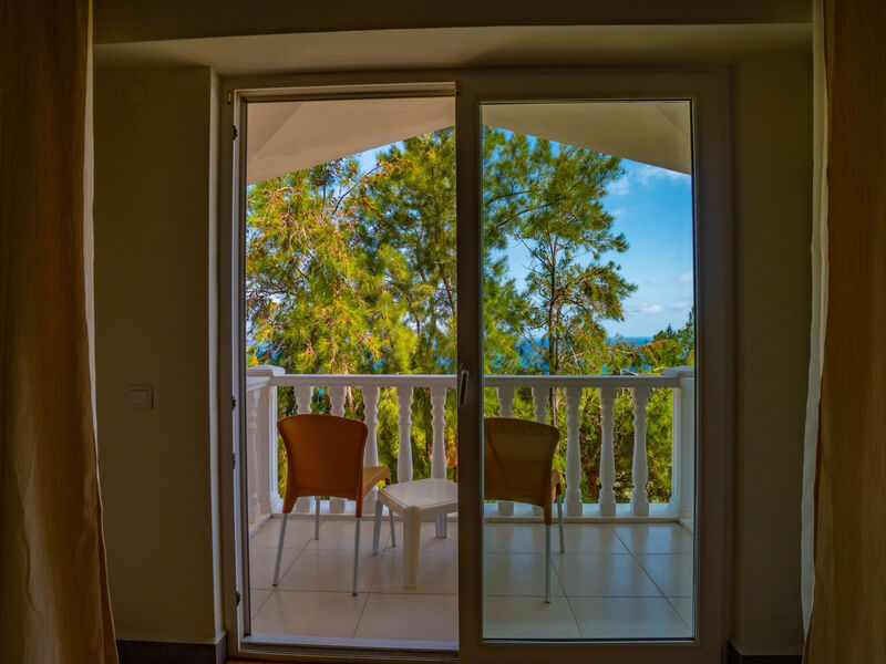 Senza Garden Holiday Club