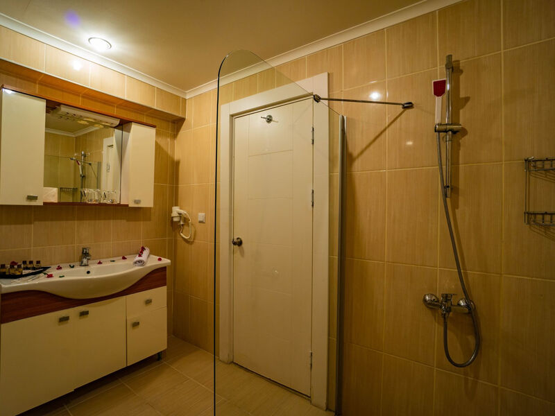 Senza Garden Holiday Club