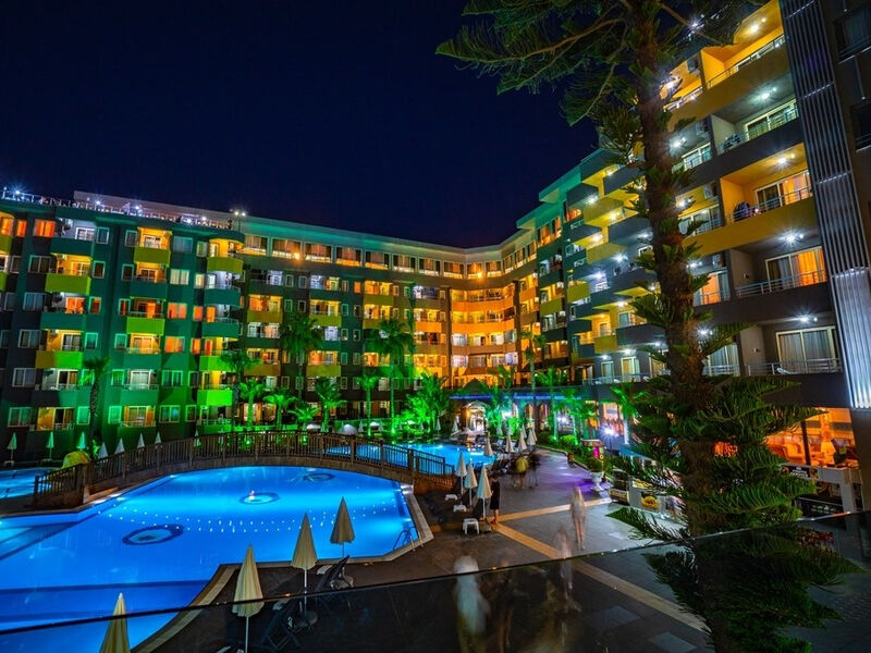 Senza Hotels Grand Santana