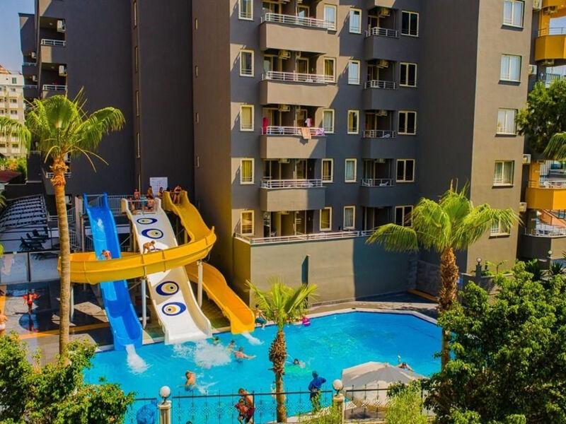 Senza Hotels Grand Santana
