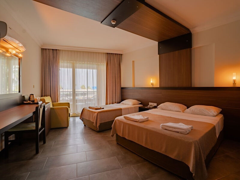 Senza Hotels Grand Santana