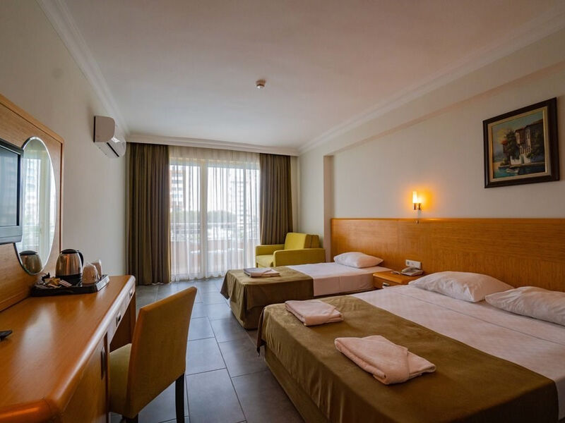 Senza Hotels Grand Santana