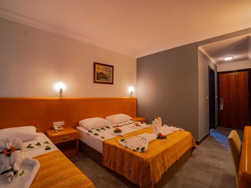 Senza Hotels Grand Santana