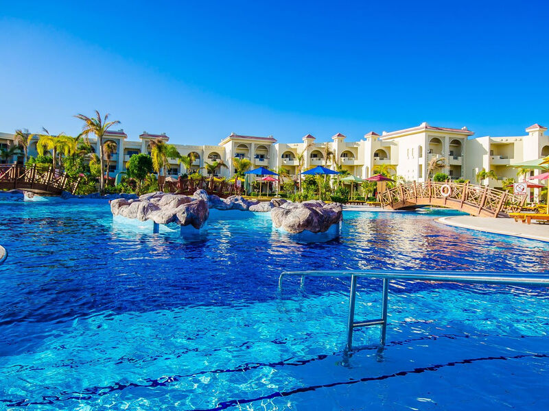 Serenity Alma Resort