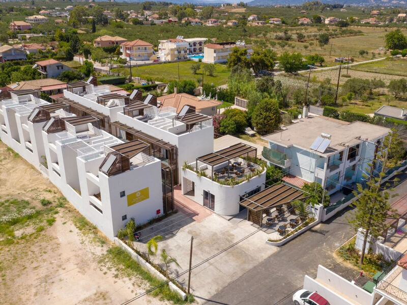 Serenity Luxury Hotel Agrilia