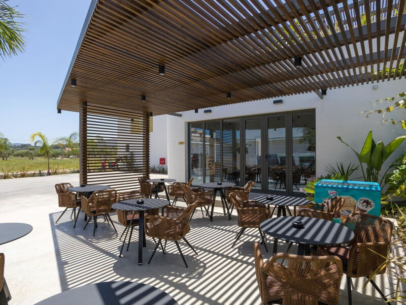 Serenity Luxury Hotel Agrilia