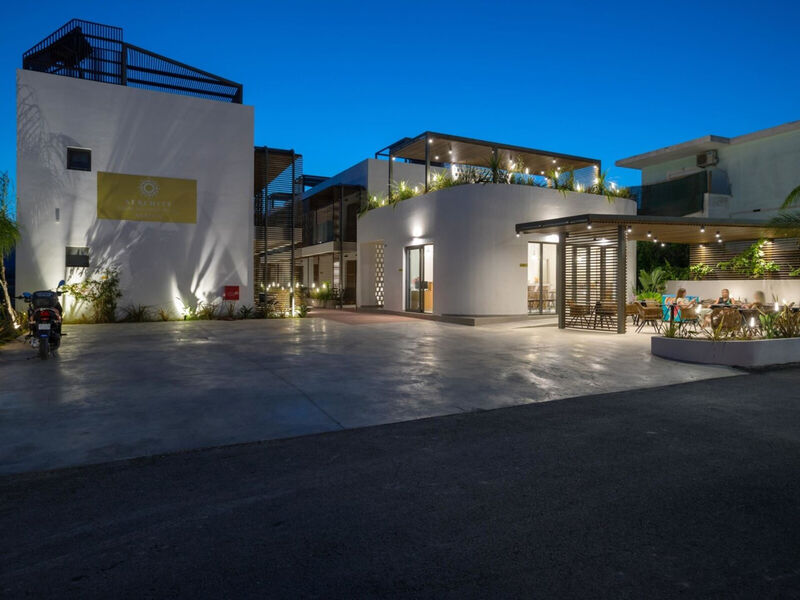 Serenity Luxury Hotel Agrilia